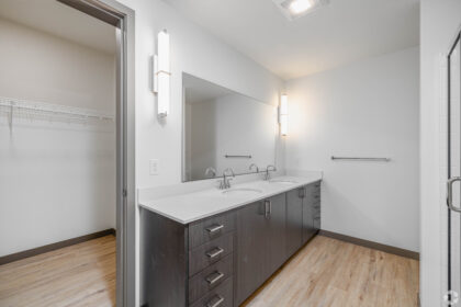 Green-Hill-Apartments (10)